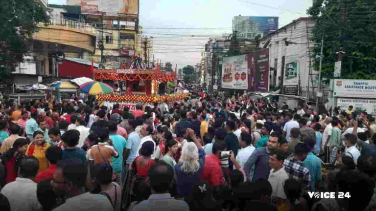 মহাসমারোহে রথ! আবেগে ভাসলো গোটা আগরতলা শহর, স্বস্তি বৃষ্টিতে