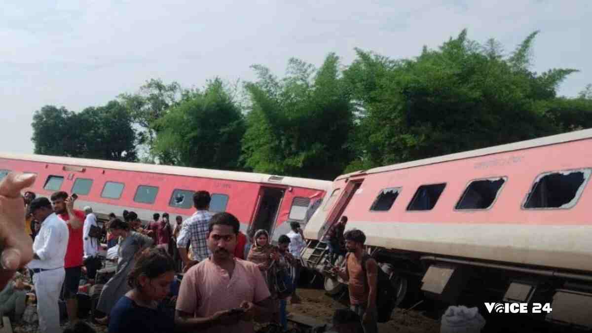 Several coaches of Dibrugarh Express derailed in Uttar Pradesh dgtl